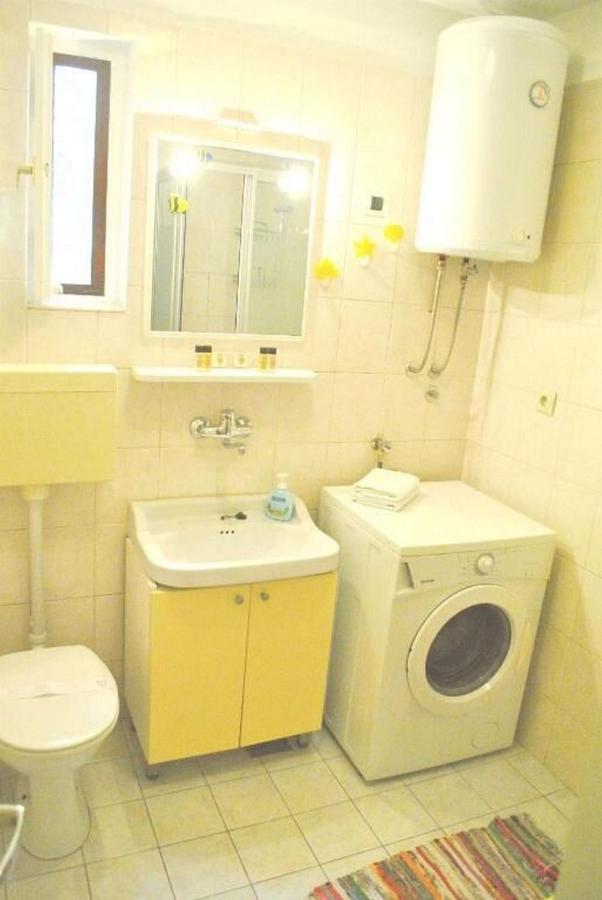 Apartment Vicko Омиш Экстерьер фото