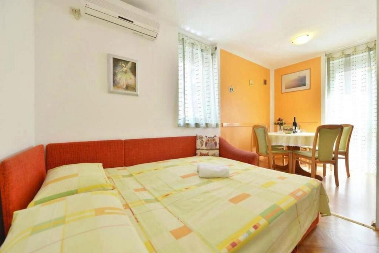 Apartment Vicko Омиш Экстерьер фото