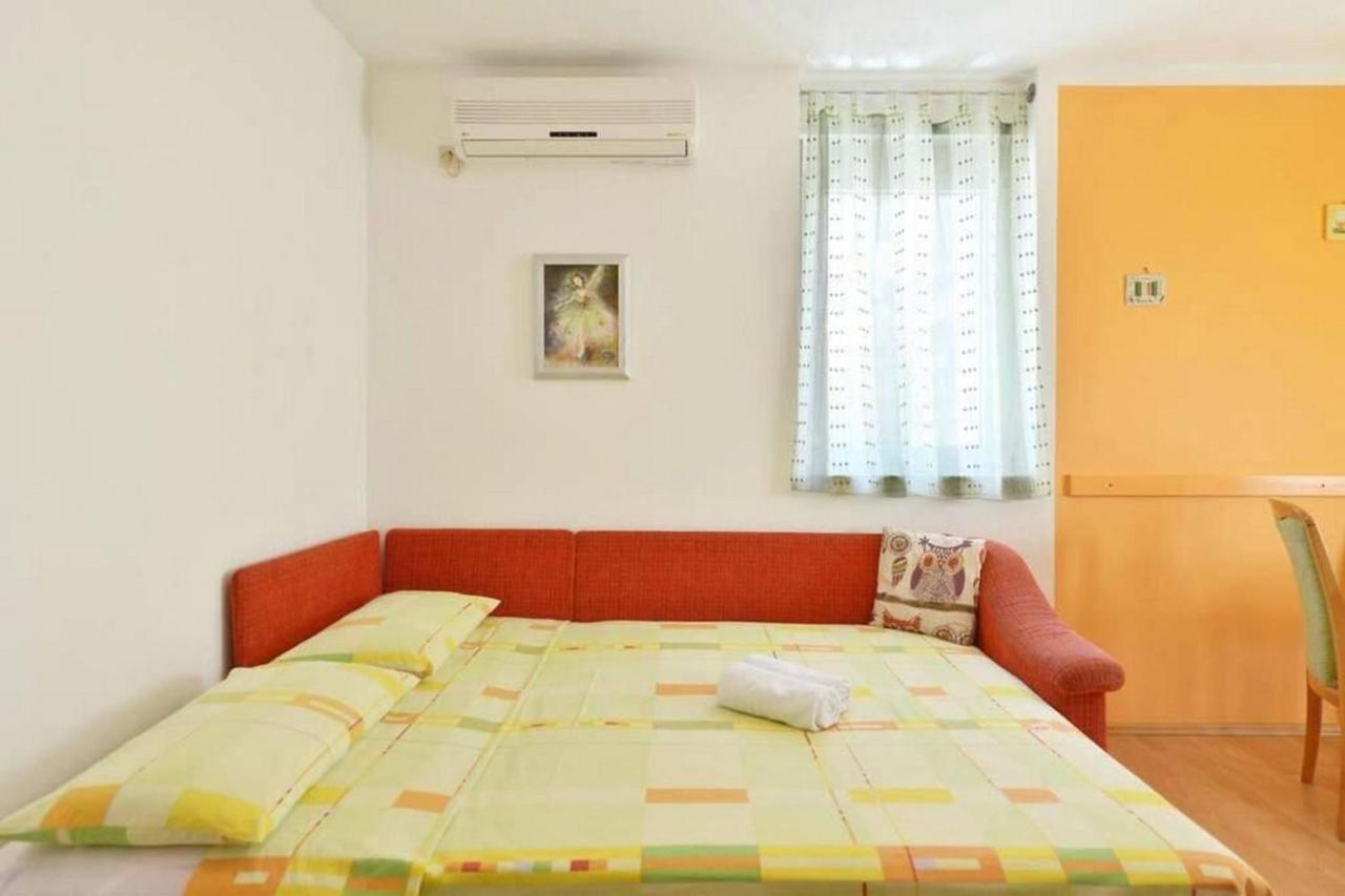 Apartment Vicko Омиш Экстерьер фото