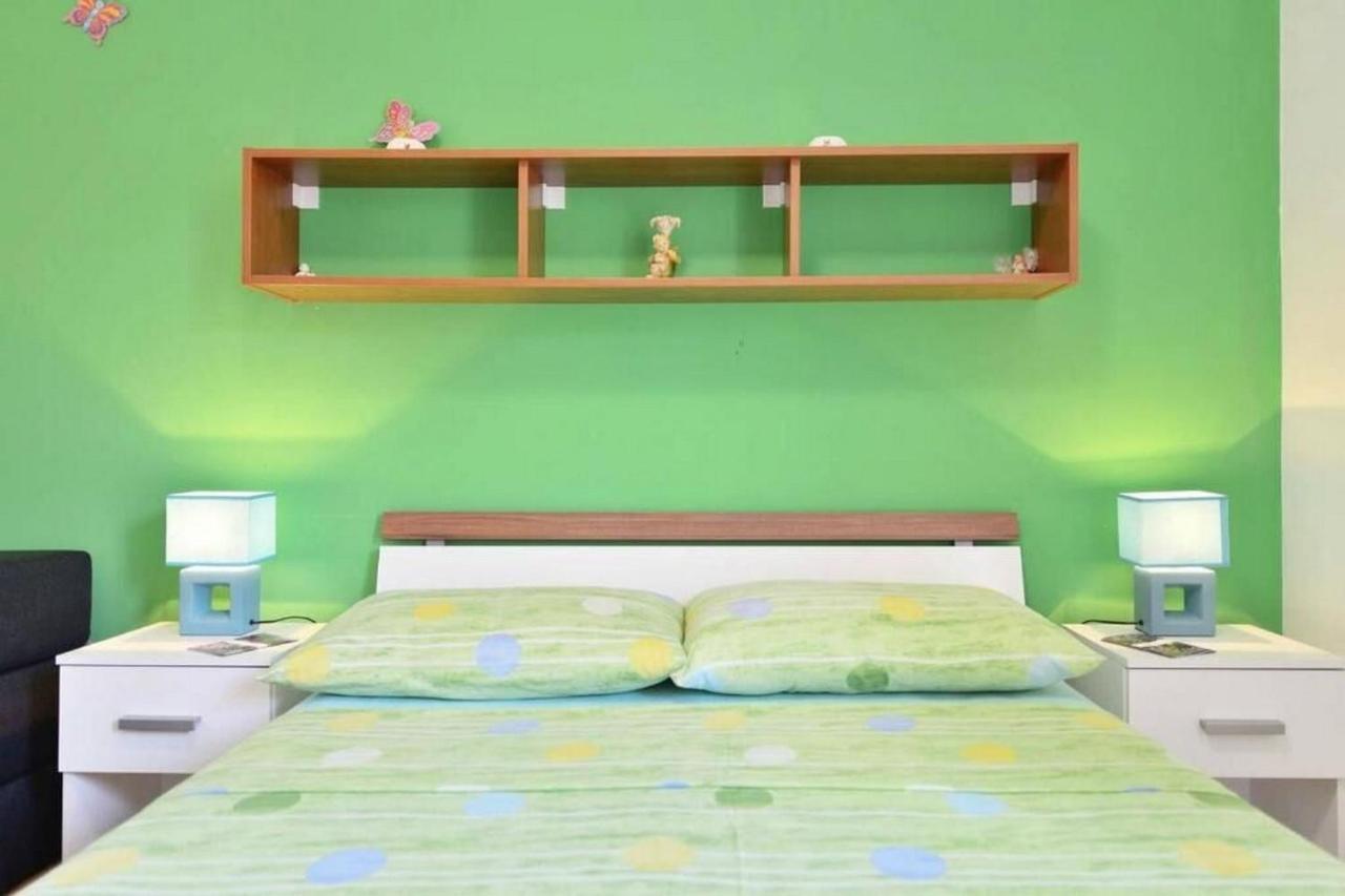 Apartment Vicko Омиш Экстерьер фото